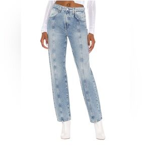 AG JEANS Paneled Alexxis Jean in the color showroom size 23